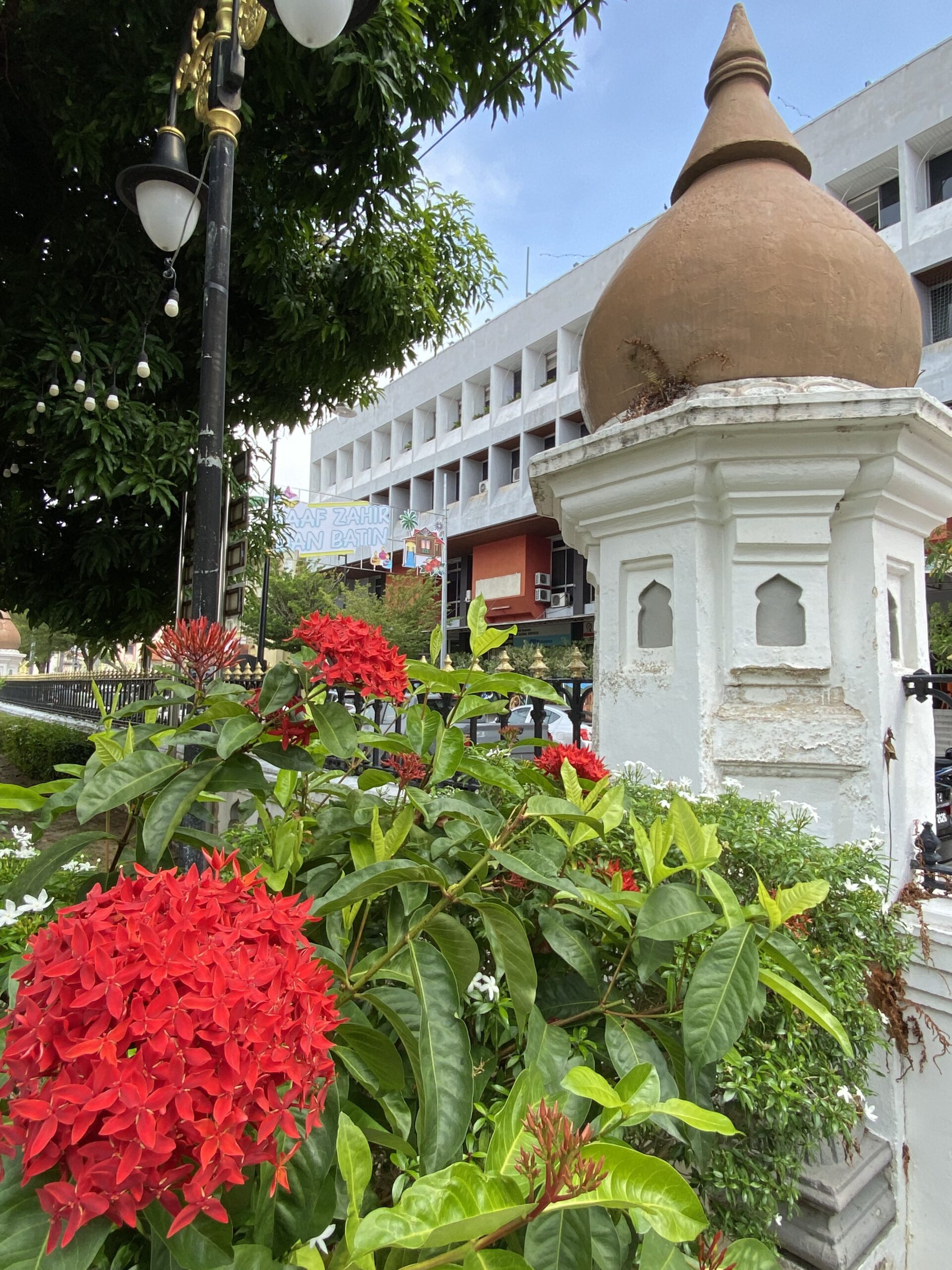 how to be respectful in mosques, temples, and clan houses